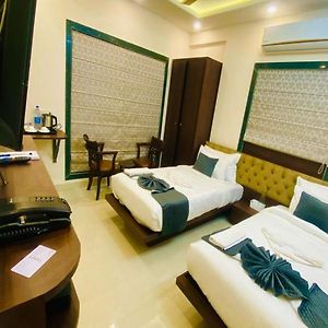 Twin bed